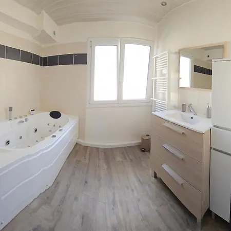 Villa-appartement De 65 M2 A Apartman *